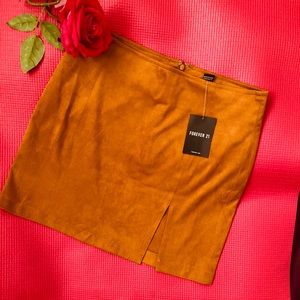 Forever 21 Camel Faux Suede Skirt 🤩😜